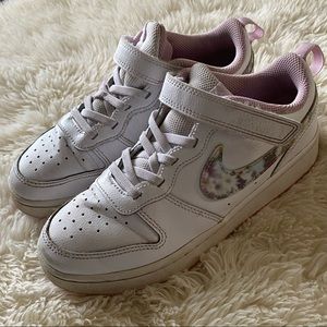 Girls’ Nike Sneakers size 3y